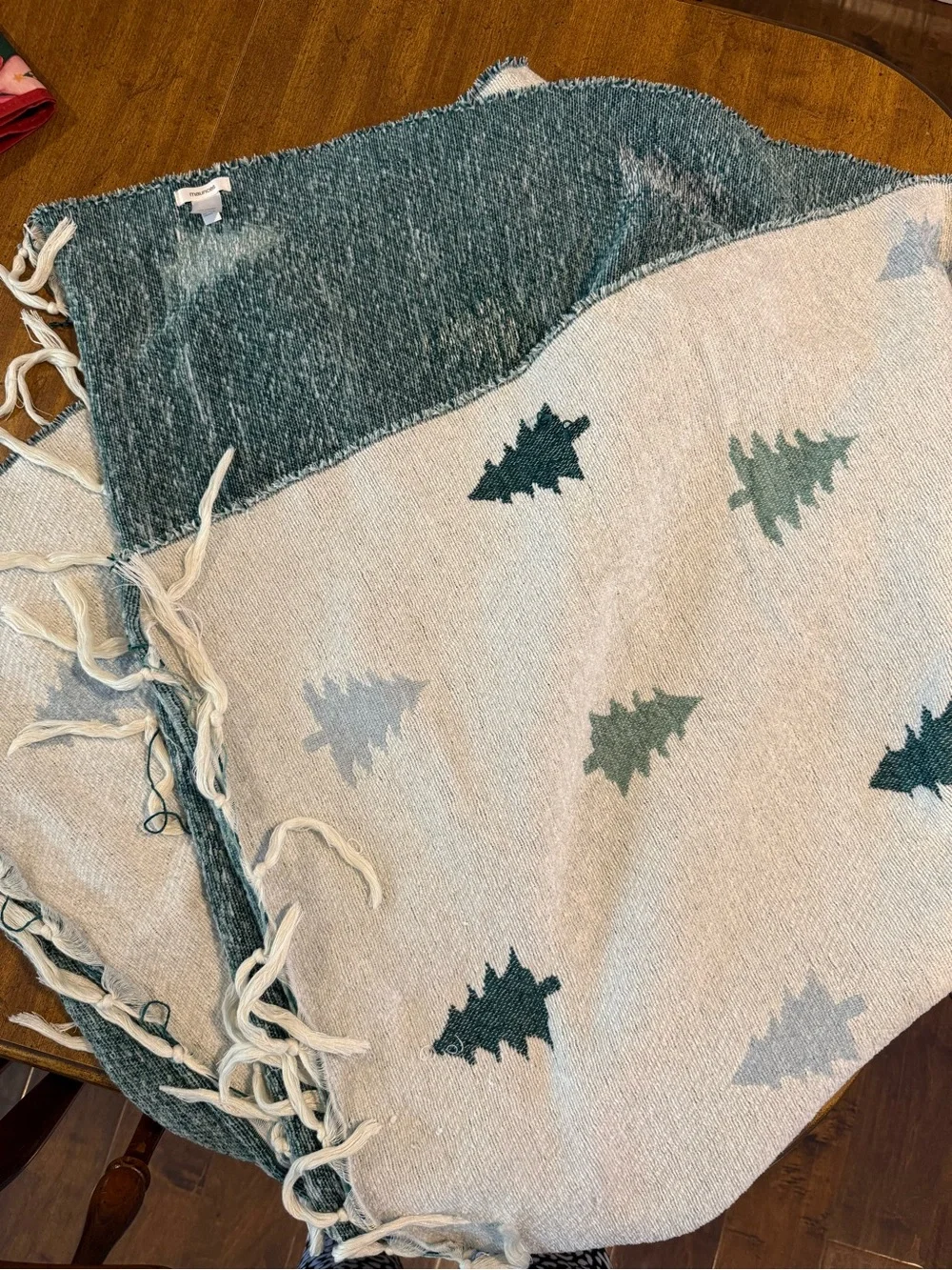 Maurices Green Tree Motif Throw on Cream